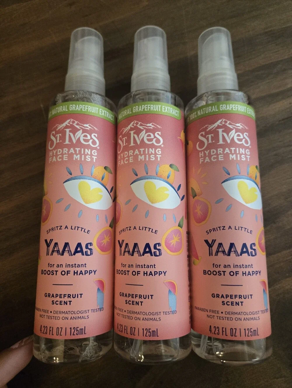 Set Of 3 St. Ives Hydrating Face Mist Grapefruit Scent